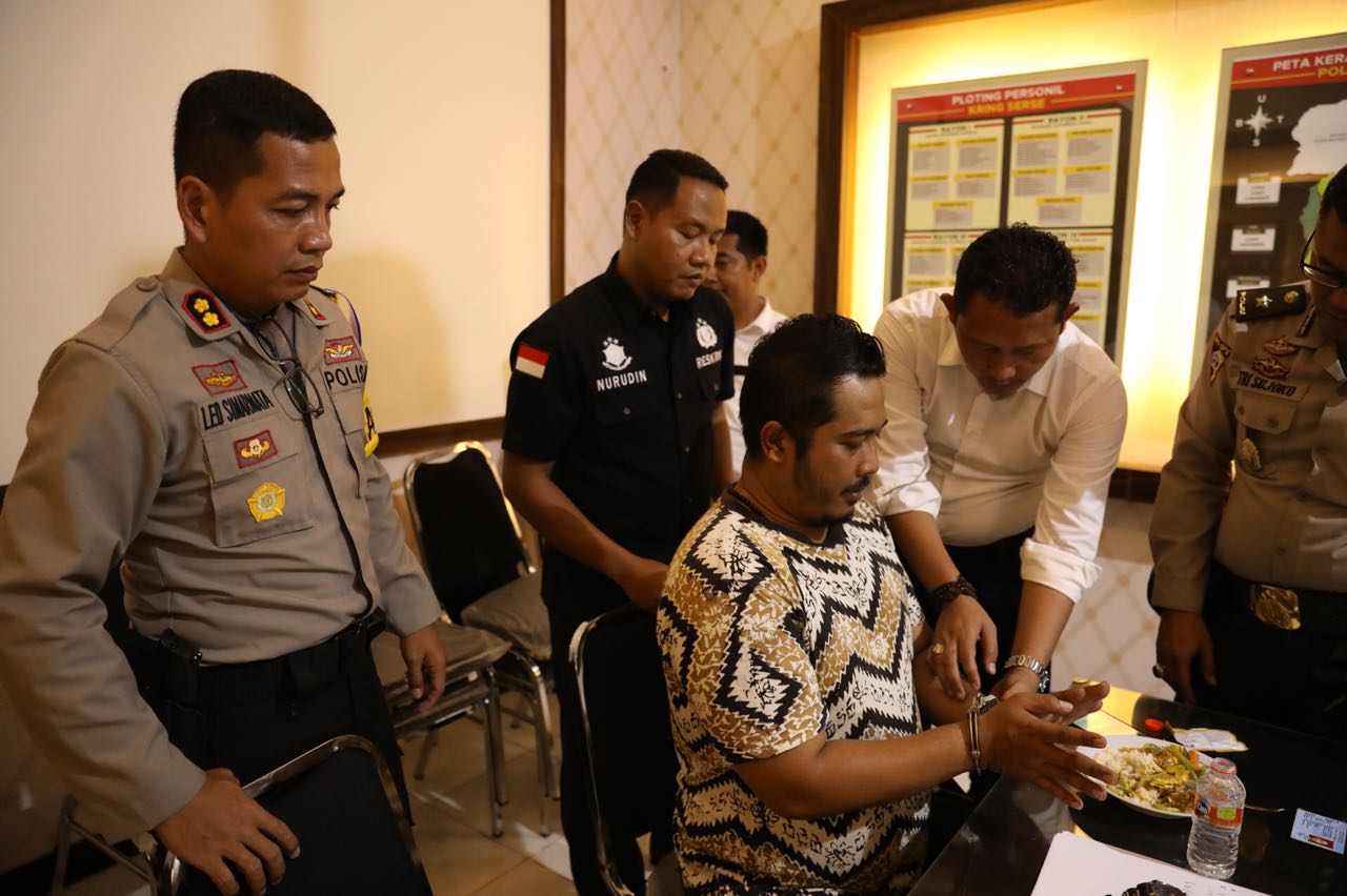 Rendra Hardikurniawan telah ditahan oleh Polda Jatim atas kasus penghinaan terhadap Nabi Muhammad SAW. (foto: istimewa)