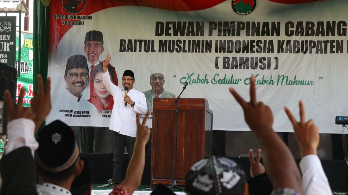 Calon Gubernur Jawa Timur nomor urut dua, Saifullah Yusuf (Gus Ipul) melakukan Silaturrahim bersama ribuan anggota Dewan Pimpinan Cabang Baitul Muslimin Indonesia (Bamusi) Kabupaten Kediri, Senin, 30 April 2018.