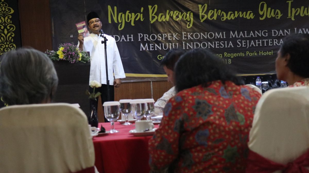 Gus Ipul ngopi bareng sekaligus berbincang tentang Prospek Ekonomi Malang dan Jawa Timur, dengan tokoh dan pengusaha Tionghoa se-Malang Raya, Rabu, 2 Mei 2018.