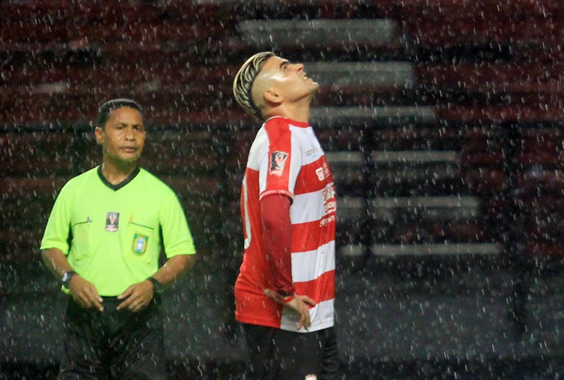 Gonzales ketika masih berbaju Madura United. tom/ngopibareng.id