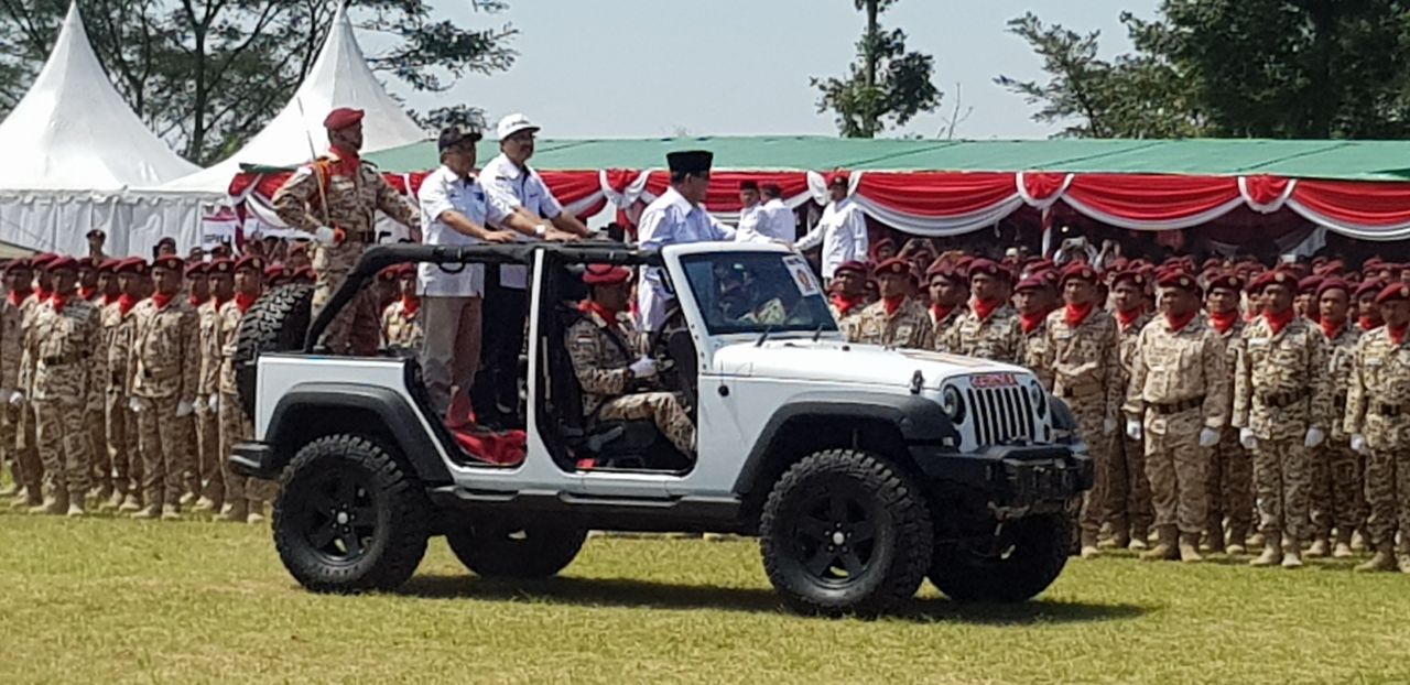 Gus Ipul menghadiri Apel Kader dan Pengukuhan Divisi Raden Wijaya 6000 Laskar Pandu Garuda Jawa Timur di Pasuruan, Jawa Timur, Minggu, 6 Mei 2018.