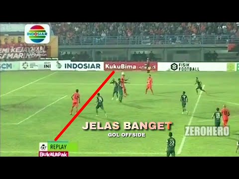 Cuplikan video yang memperlihatkan posisi pemain Borneo FC berdiri offside sebelum membobol gawang Persebaya. 
