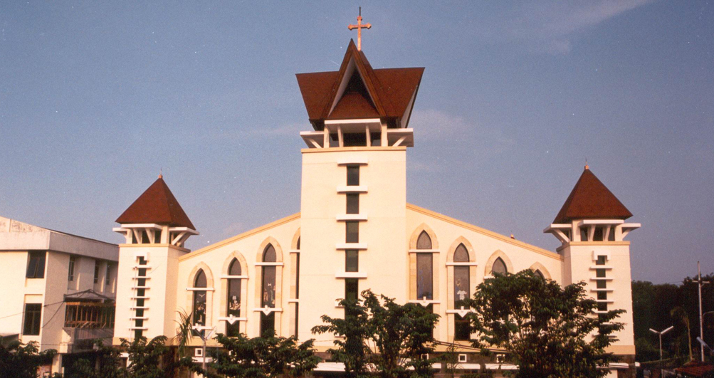 Gereja Katolik Paroki Santa Maria Tak Bercela (SMTB) Ngagel, Surabaya.