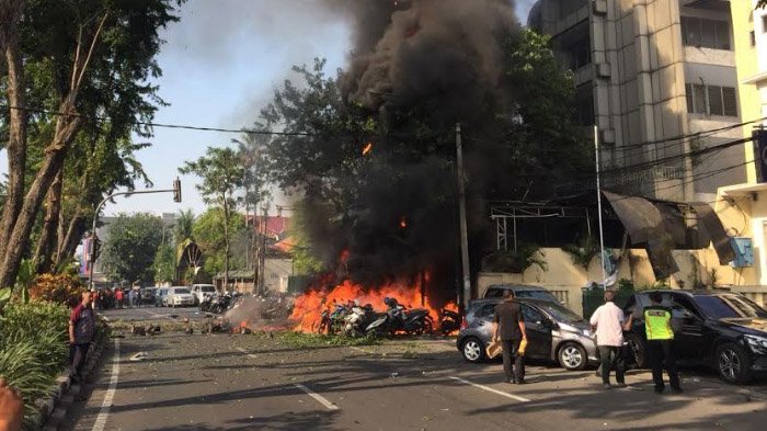 Ledakan bom di Gereja Pantekosta Pusat Surabaya (GPPS) Jalan Arjuna.