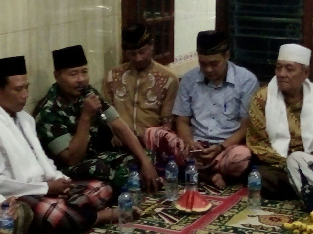 Danramil Pungging Kapten Inf Mujiono Bersama Forpimka dan MWCNU Saat Safari Ramadhan Di Desa Banjartanggul