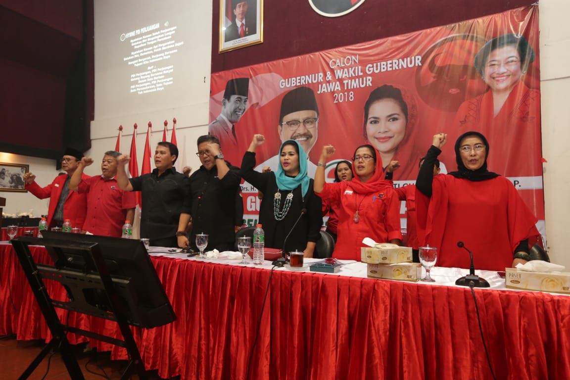 Puti Guntur bertemu ribuan kader PDIP, di DPP PDIP Jatim, Surabaya, Senin, 28 Mei 2018. 