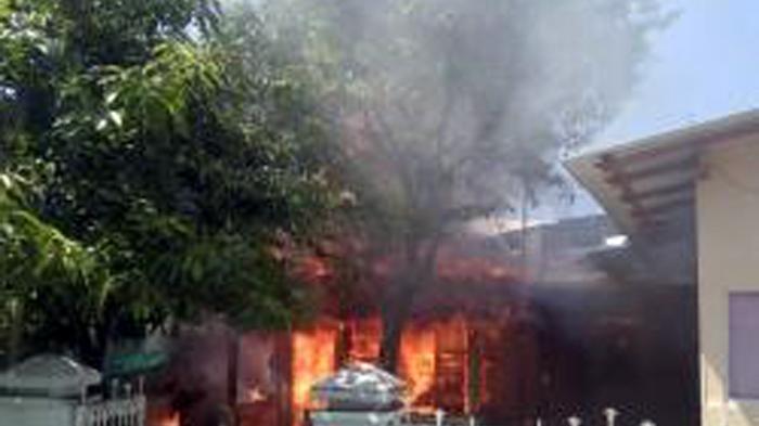 Ilustrasi kebakaran Jalan Kebalen Surabaya. (Foto: Tribunnews)