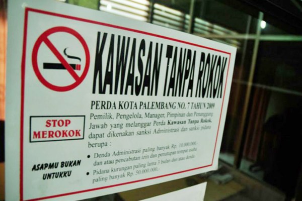 Kota Palembang salah satu daerah yang menerapkan perda kawasan tanpa rokok. 