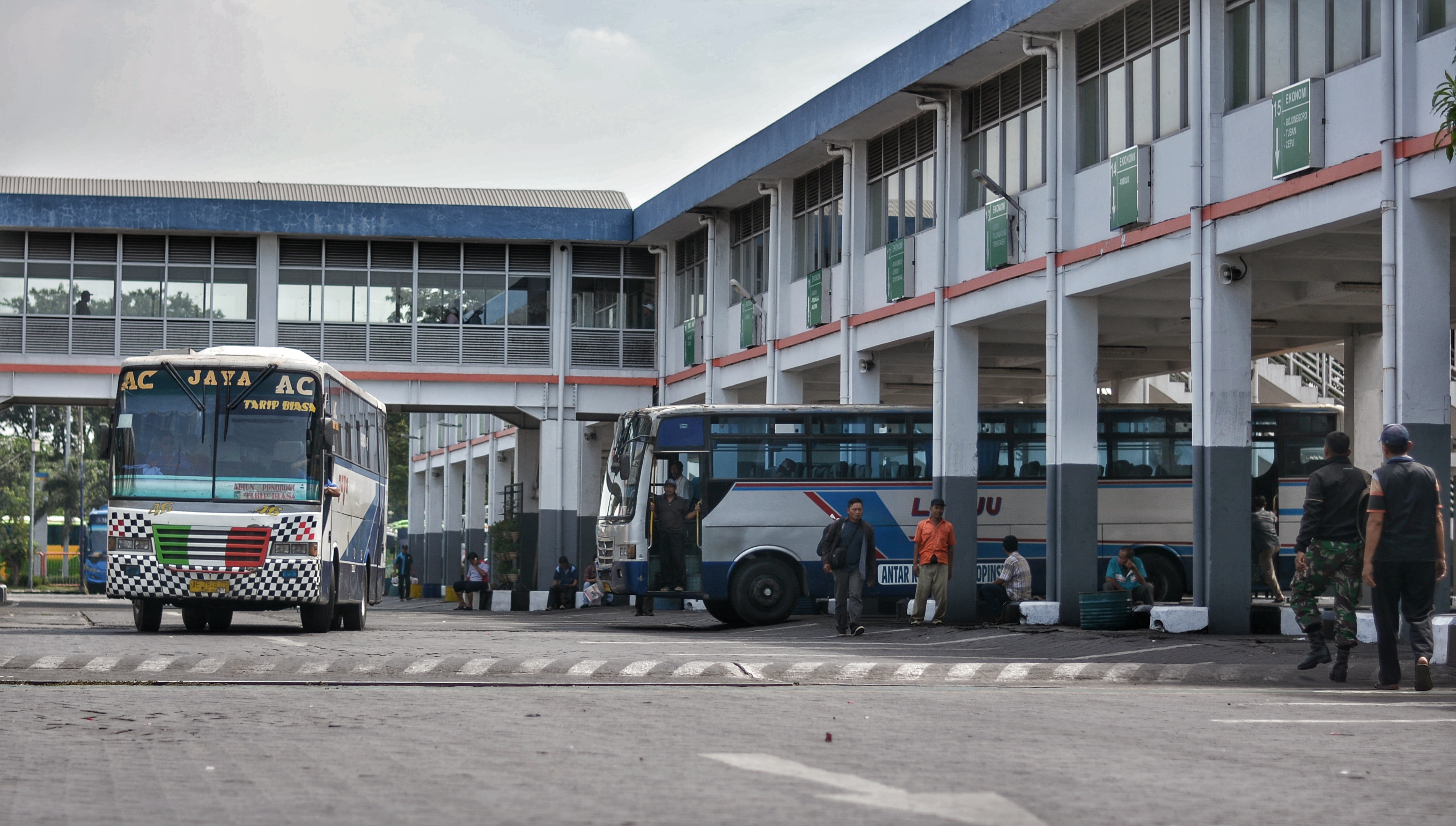 Terminal Purabaya jelang mudik 2018. (foto: hrs/ngopibareng)
