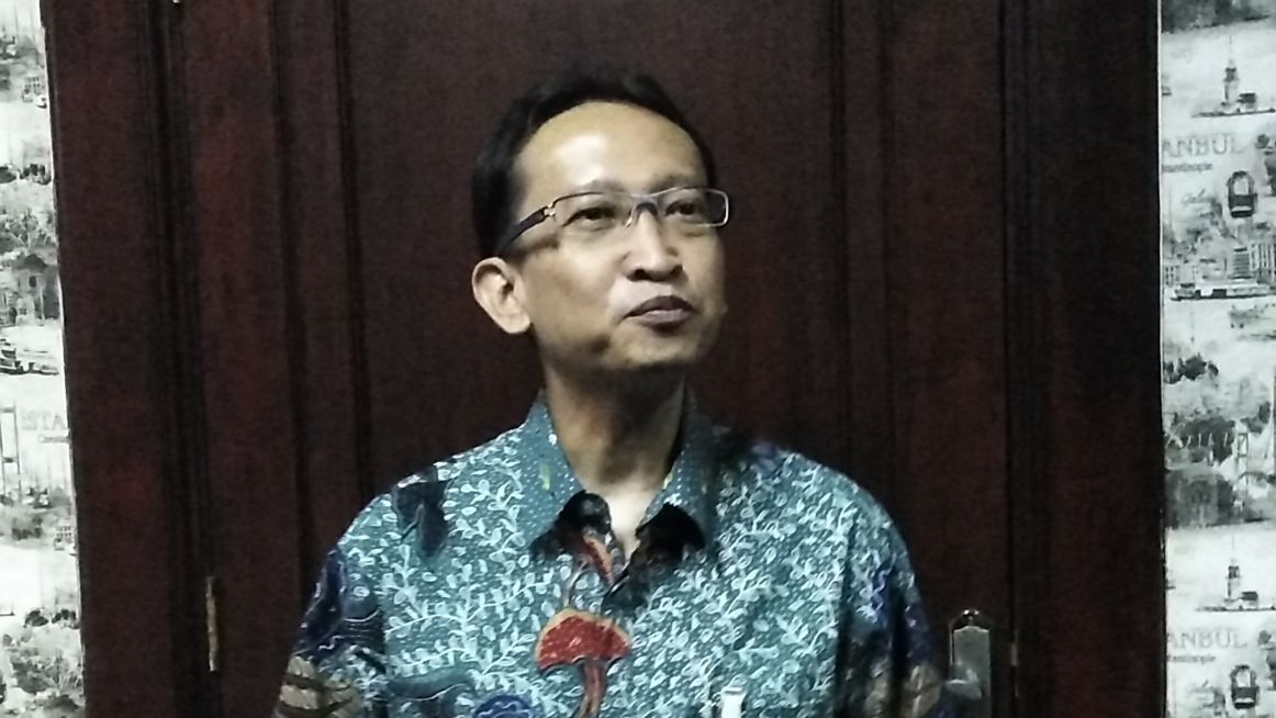 Kepala BPKPD Kota Surabaya, Yusron Sumartono, saat ditemui di DPRD Surabaya, Jumat, 8 Juni 2018. (foto: frd/ngopibareng.id) 