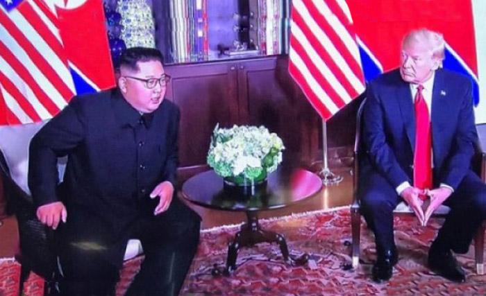 Pertemuan antara Presiden Korea Utara Kim Jong Un bersama dengan Presiden Amerika Donald Trump. (Foto: Reuters)