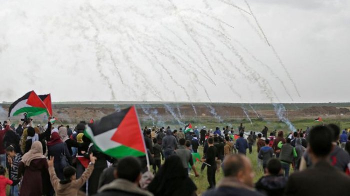 PROTES: Aksi rakyat Palestina di Jalur Gaza mendapat perlawanan dari tentara Israel. (foto: ist)