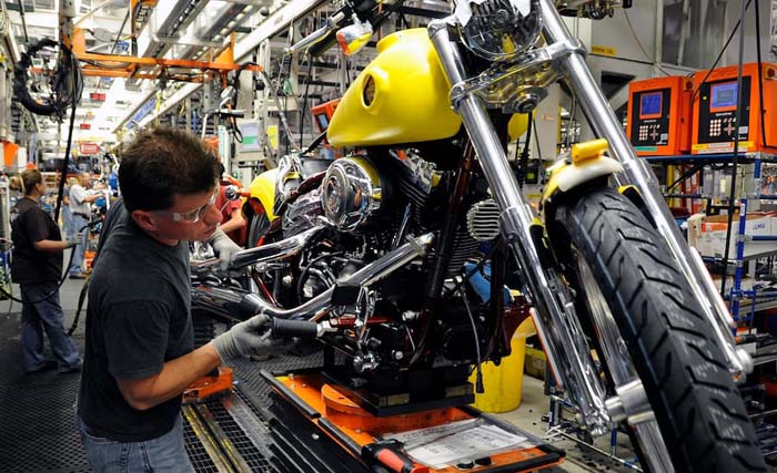 Salah satu pabrik Harley Davidson di AS, terancam tutup dan pindah ke luar Amerika. (foto: harley-davidson.com)