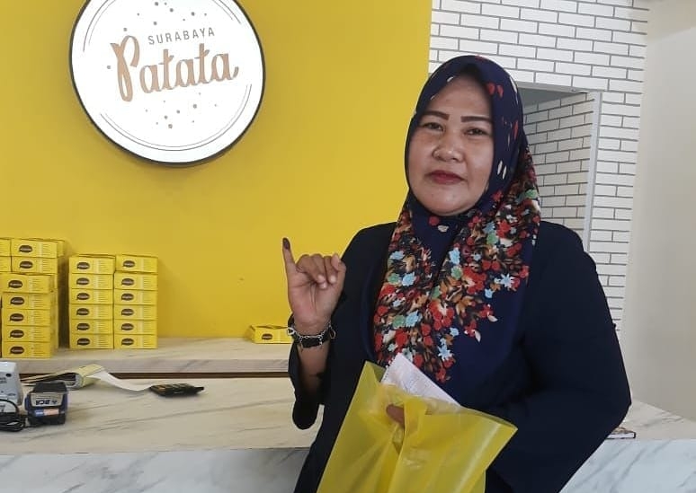 Surabaya Patata beri diskon 15 persen bagi konsumennya di momen Pilgub Jatim, 27 Juni 2018. 
