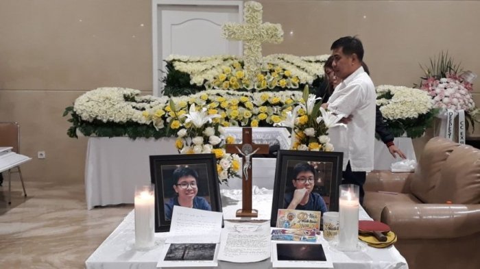 Jenazah George Ernest Suhardi disemayamkan di rumah duka Grand Heaven, Jalan Pluit Raya, Jakarta Pusat, Minggu (1/7/2018).