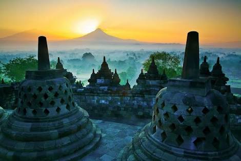 Borobudur, mampu memuat semua even pariwisata. Ilustrasi/foto:istimewa google.