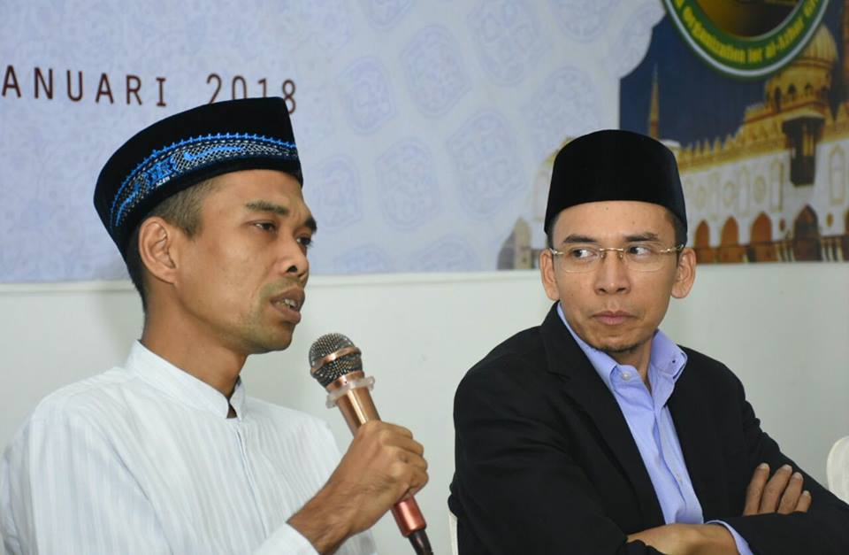 Ustad Abdul Somad dan Gubernur Nusa Tenggara Barat (NTB) Tuan Guru Bajang (TGB) Zainul Majdi.