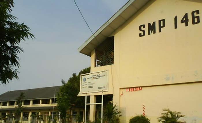 Gedung sekolah SMPN 146 di Cakung, Jakarta Timur, sebelum direhab dengan dana APBD 2016/2017.