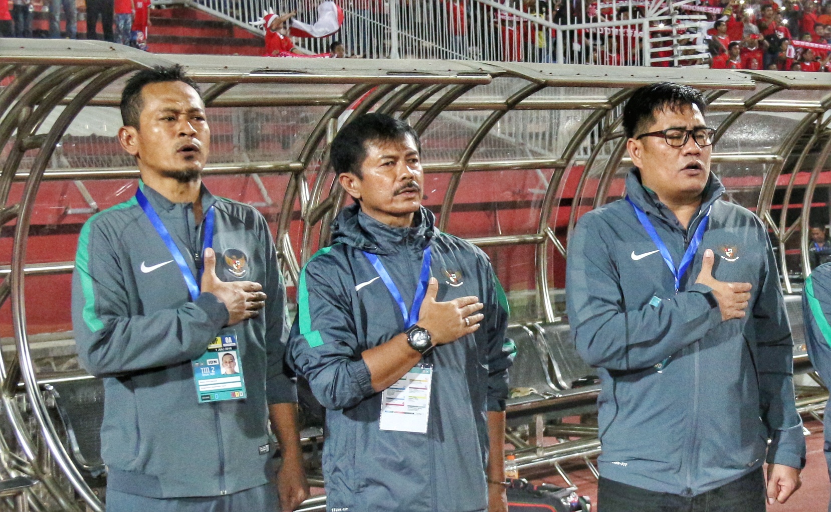 Pelatih Timnas Indonesia U-19, Indra Sjafri (tengah). (foto: hrs/ngopibareng)