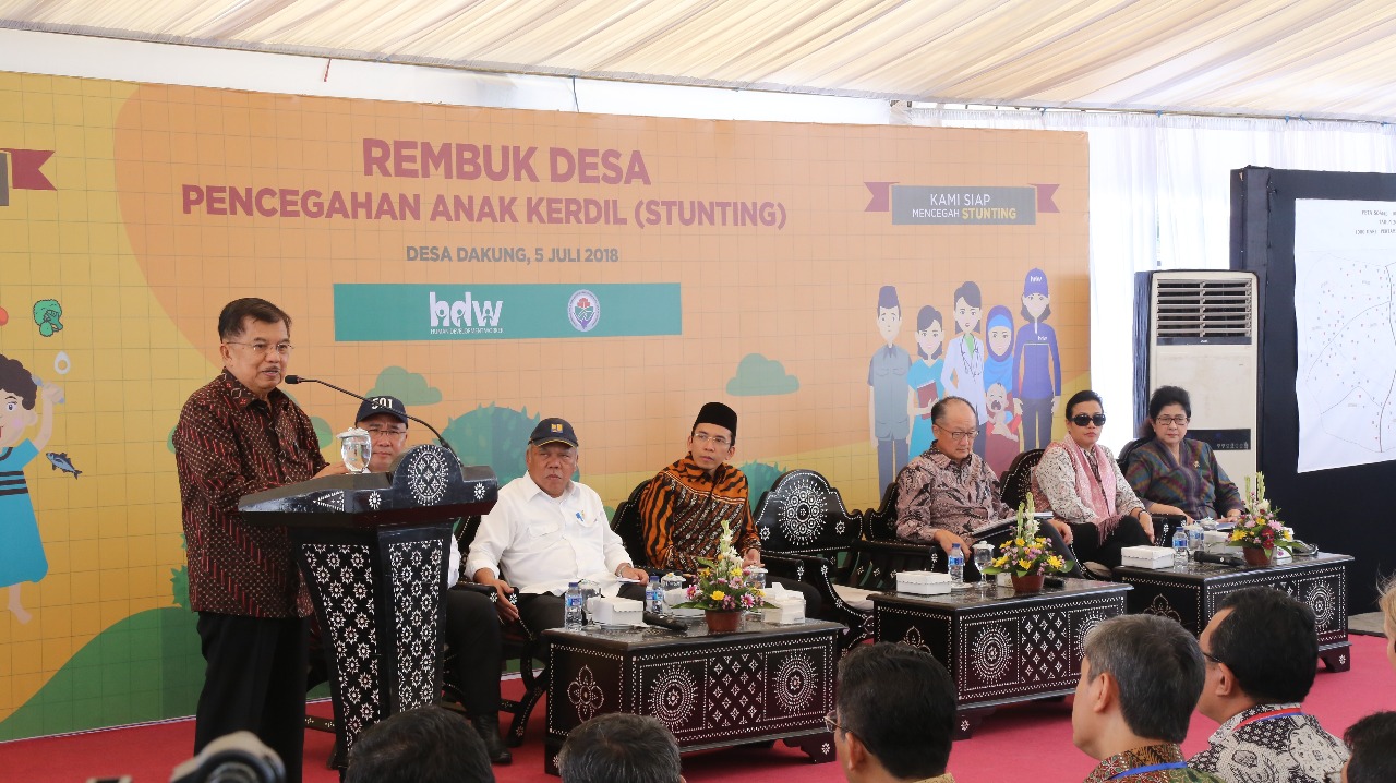Kementerian PUPR melaksanakan kegiatan Pamsimas dan Sanitasi Padat Karya di 10 Desa, di Lombok Tengah. (Foto: Dok. PUPR)