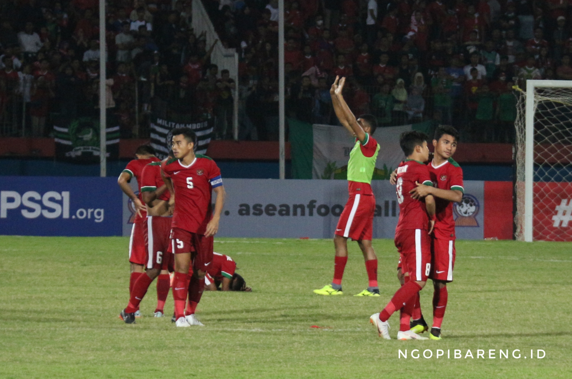 Timnas Indonesia U-19 gagal masuk ke Final Piala AFF U-19 usai terjegal di babak semifinal oleh Malaysia. (foto: hrs/ngopibareng)