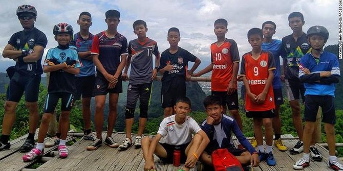 Tim sepak bola Moo Pa (Wild Boars) asal Thailand.