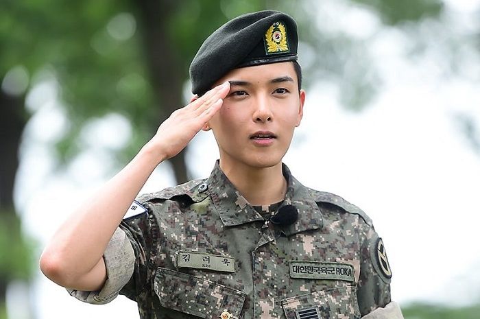 Ryeowook Super Junior usai jalani wajib militer. (Soompi)