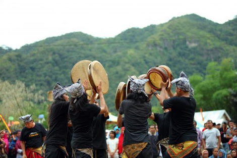 Pasa Harau Culture and Art Festival 3. Asiklah, sini yuk... foto:istimewa/google