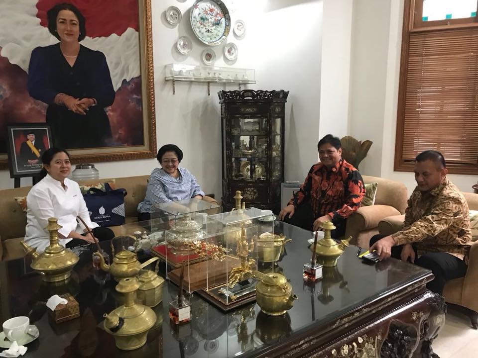 Pertemuan tertutup Megawati dan Airlangga Hartarto. Foto : Istimewa