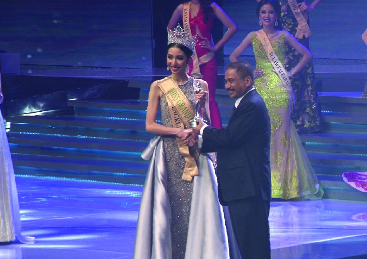 Nadia Purwoko, jadi Miss Grand pertama di Indonesia. foto:agus/kemenpar