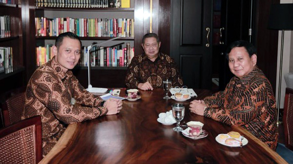 AHY ikut menemani sang ayah dalam pertemuan internal dengan Ketua Umum Partai Gerindra, Prabowo Subianto, Selasa, 24 Juli 2018. (Foto: dok PD)