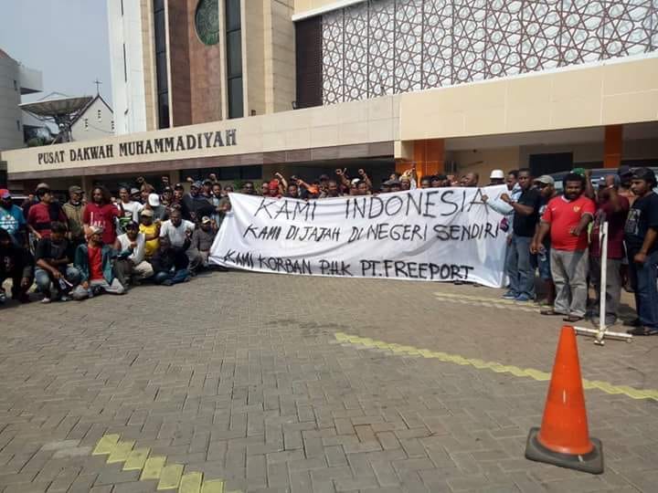 Pekerja PHK Freeport berorasi di Gedung PP Muhammadiyah, Jakarta, Selasa, 31 Juli 2018. (Foto: Istimewa)