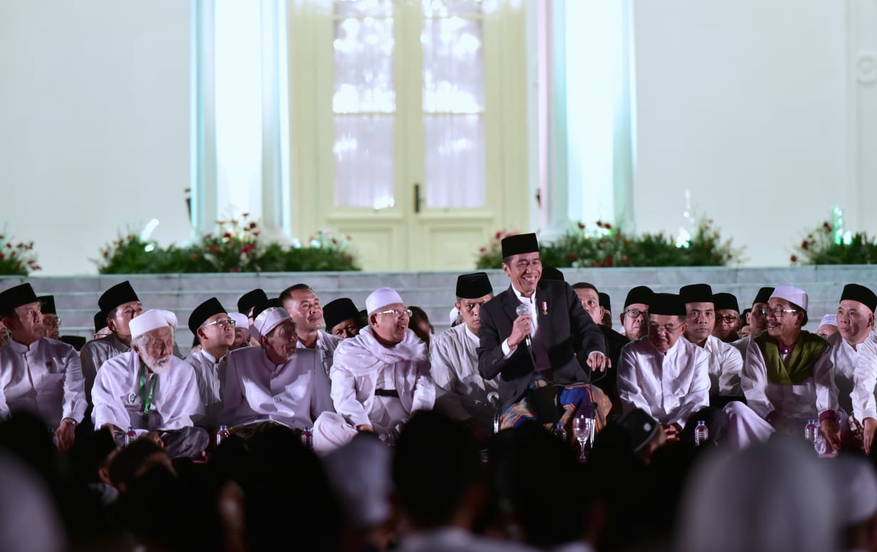 TRADISI: Presiden Joko Widodo ingin dzikir dan doa jelang Peringatan Kemerdekaan jadi tradisi. (foto: setneg for ngopibareng.id))