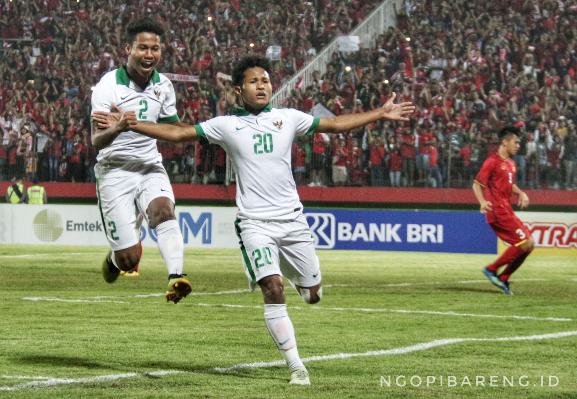 Selebrasi gol pemain Timnas Indonesia U-16 Bagus Kahfi saat menjebol gawang Vietnam, Kamis 2 Agustus 2018. (foto: hrs/ngopibareng)