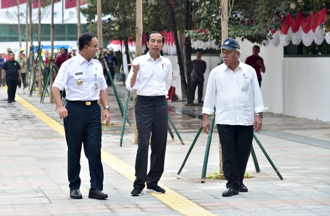 Presiden Jokowi meninjau kesiapan infrastruktur di Jakarta menjelang pelaksanaan Asian Games 2018. (Foto: Biro Pers Presiden)