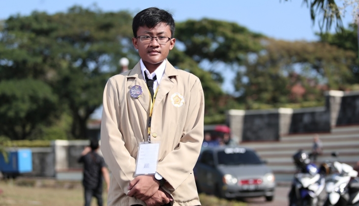 Nur Wijaya Kusuma, mahasiswa termuda di Fakultas Teknik, Departemen Teknik Elektro UGM. (Foto: www.ugm.ac.id)
