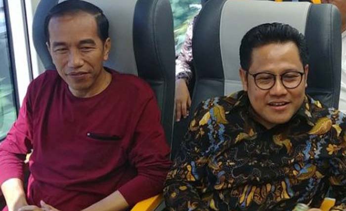 Presiden Jokowi dan Ketua Umum PKB Muhaimin Iskandar, dalam suatu acara kunjungan kerja beberapa waktu lalu. (foto: dok.antara)