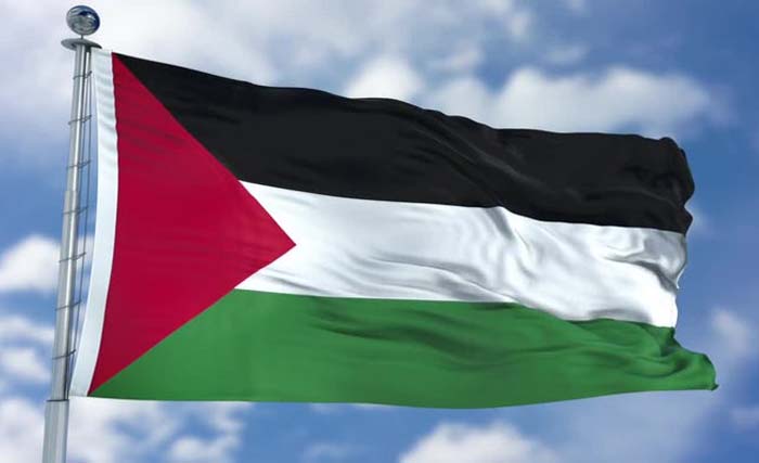 Bendera Palestina berkibar sebagai tanda kedaulatan bangsa dan negara. (foto: afp)