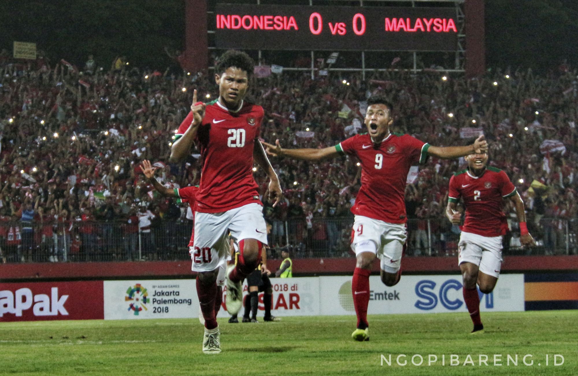Gol penalto Bagus Kahfi antarkan Indonesia jungkalkan Malaysia, Kamis 9 Agustus 2018. (foto: Haris/ngopibareng)