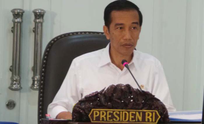 Presiden Jokowi memimpin ratas di Kantor Presiden. (foto: dok.antara)