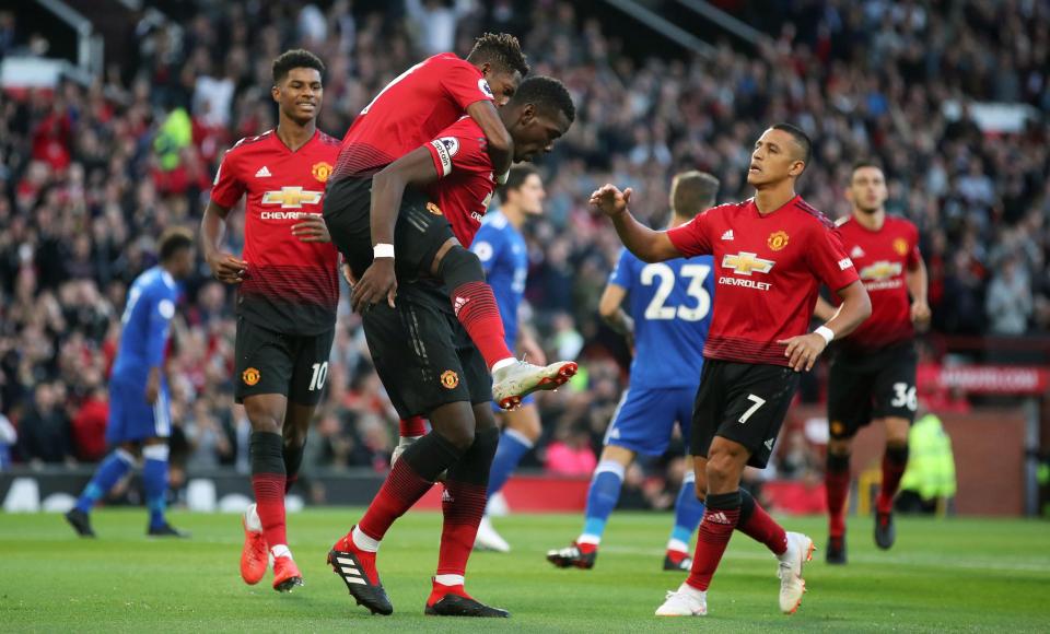 Pemain Manchester United  merayakan gol Pogba. foto: 