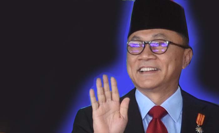 Ketua MPR-RI Zulkifli Hasan yang membuka Sidang Tahunan MPR-RI  di Gedung MPR/DPR/DPD di Jakarta, Kamis 16 Agustus 2018. (foto: antara)
