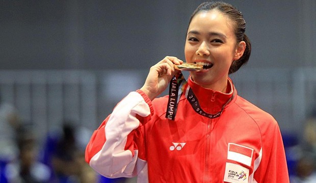 Lindswell Kwok meraih medali emas dalam cabang olahraga wushu  di nomor Taijijian dan Taijiquan. Foto: IG/jokowi.