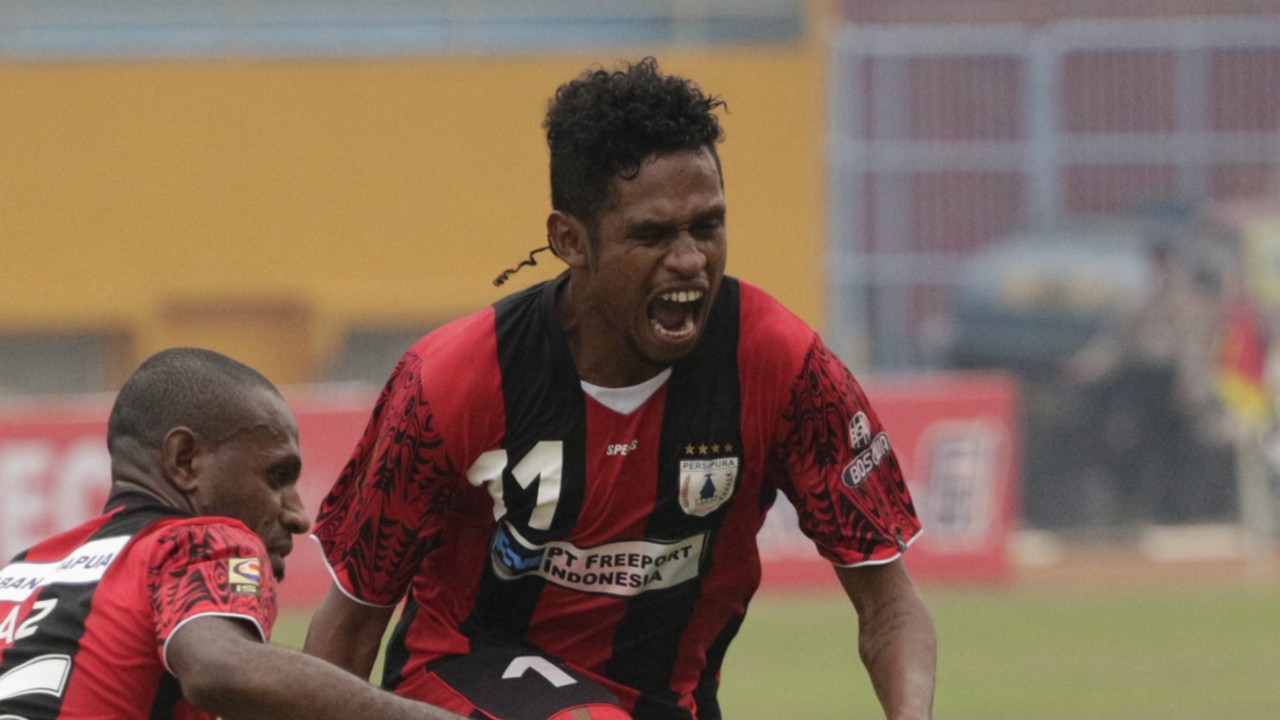 Pesepak bola tim Persipura, Jayapura, Imanuel Wanggai.