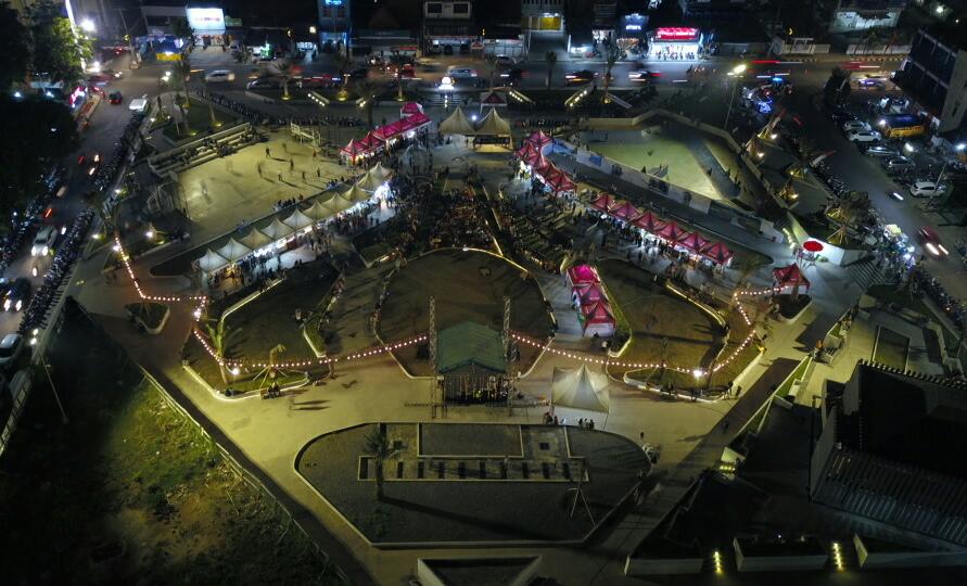 Keramaian festival diintip dari drone. foto:istimewa