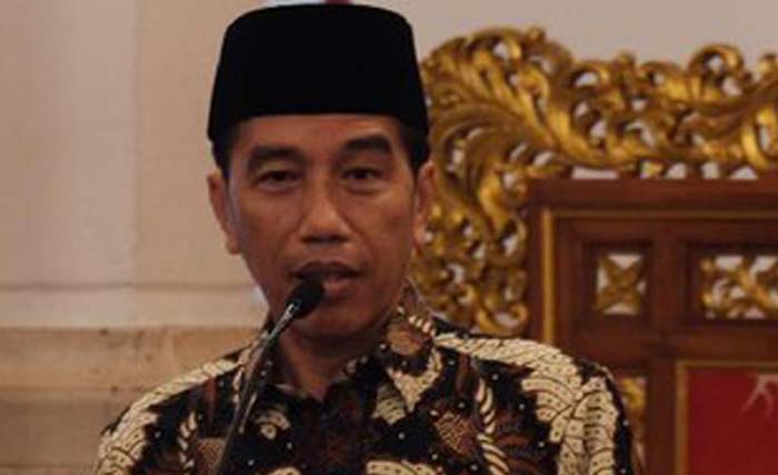 Presiden Jokowi memberi sambutan dalam pertemuan dengan PP Muhammadiyah  di Gedung Pusat Dakwah Muhammadiyah Jakarta, Kamis 23 Agustus 2018. (foto: detik.com) 