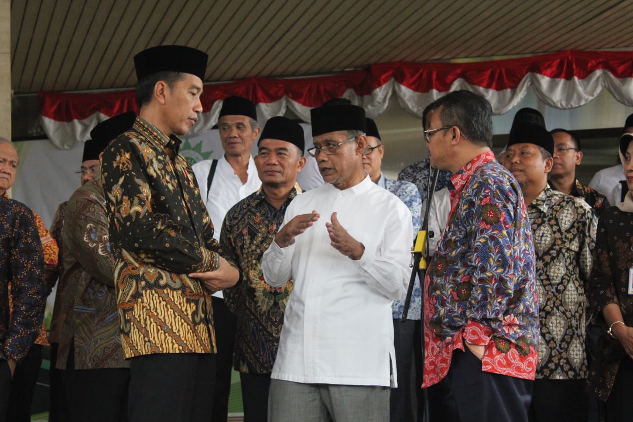 PESAN: Presiden Joko Widodo dan Haedar Nashir. (foto: md for ngopibareng.id)