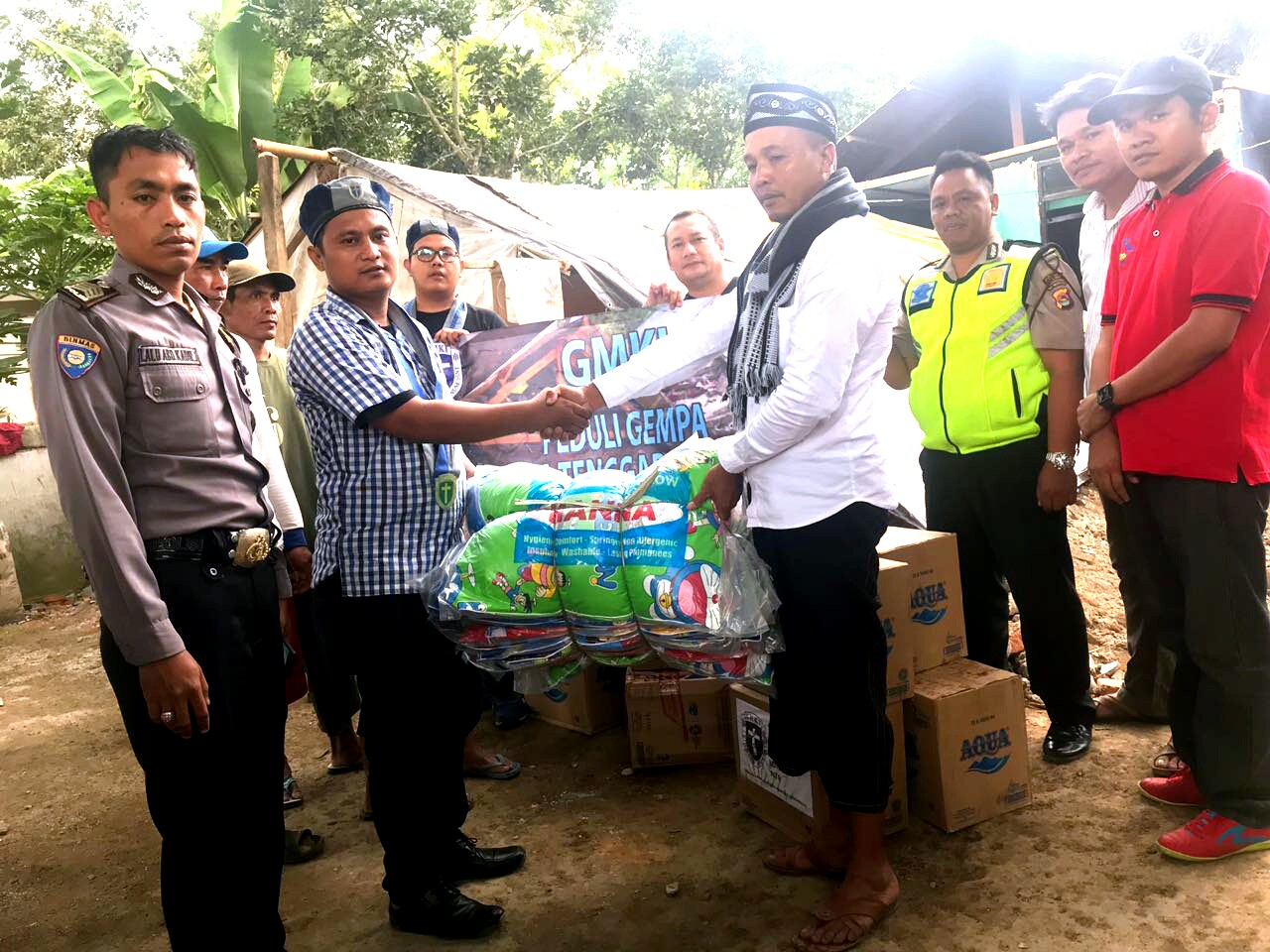 GMKI menyalurkan bantuan kepada korban gempa Lombok, Rabu, 29 Agustus 2018. 
