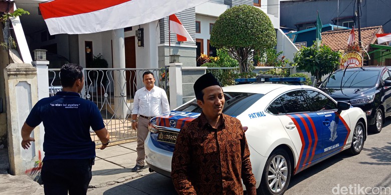 Kabar Ustadz Yusuf Mansur menjadi tim sukses pasangan calon presiden-waki presiden, Jokowi-Ma'ruf Amin mencuat