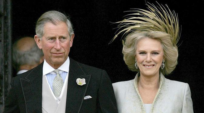 Pangeran Charles dan Camilla Parker Bowless.